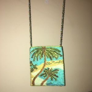 Island bead purse